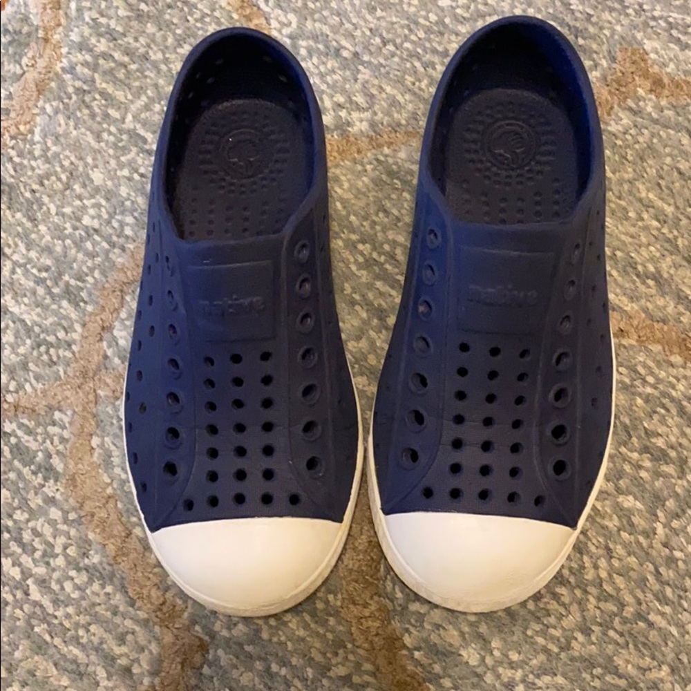 Native Jefferson navy size C 11